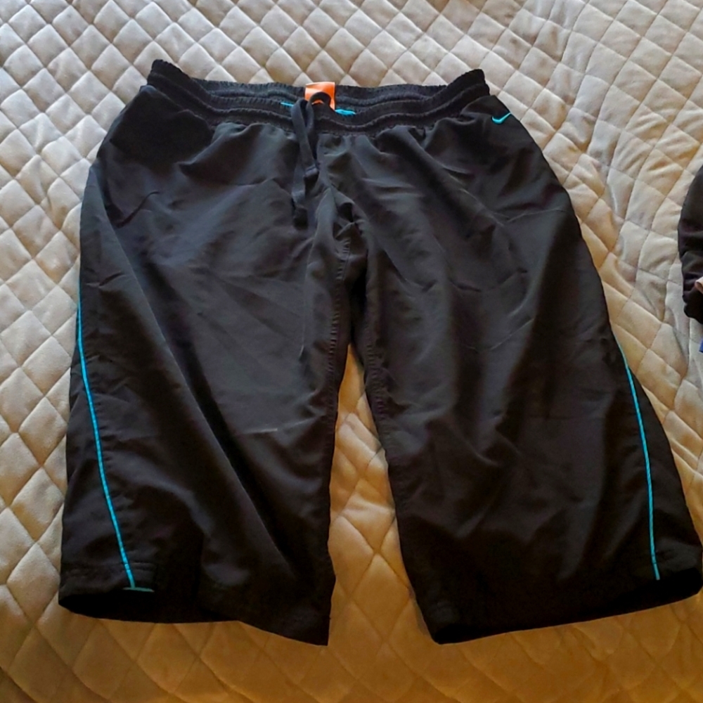 Nike capri